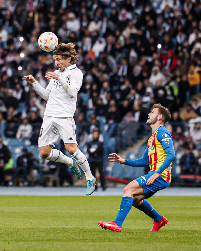 瓦伦西亚在主场迎来一场激动人心的比赛 瓦伦西亚在主场迎来一场激动人心的比赛