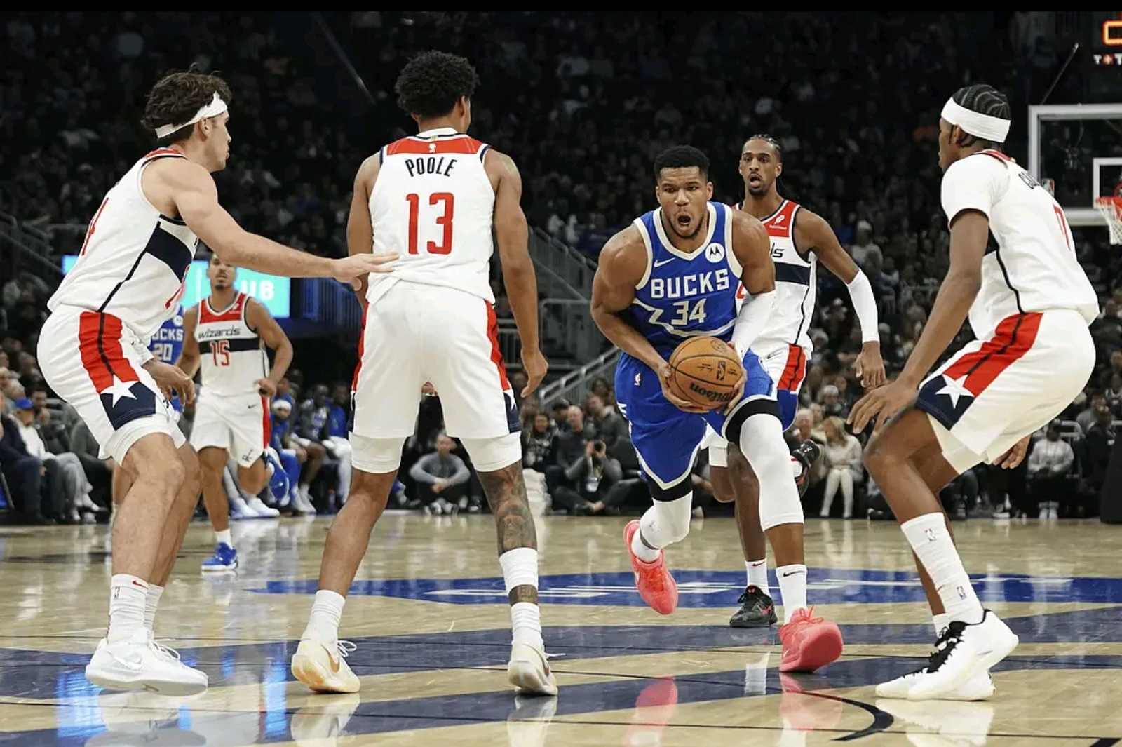 爱游戏下载-雄鹿大胜老鹰，字母哥全面爆发