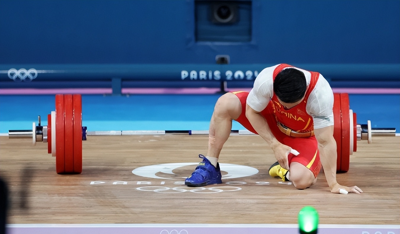 爱游戏亚洲官网-关于举重项目：选手力拼一决高下，引人瞩目的信息