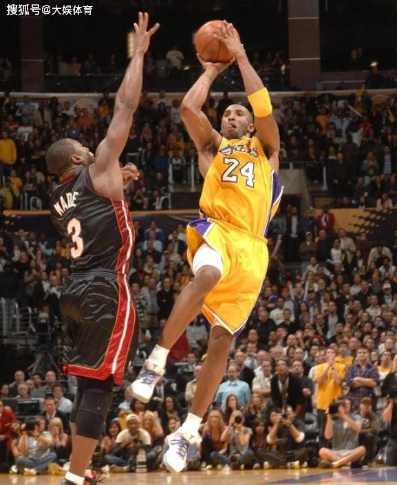 爱游戏vip注册-全明星之夜，篮球巨星在精彩表演中获得掌声雷动的简单介绍