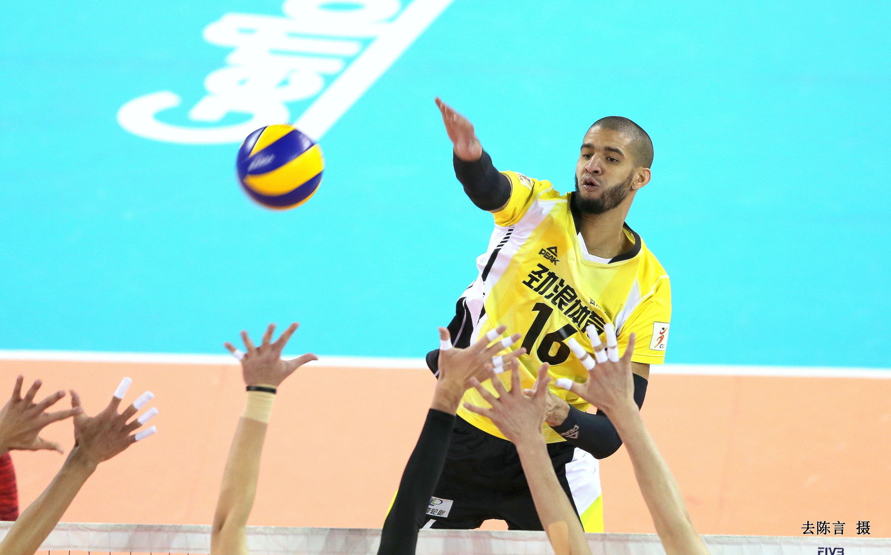 爱游戏新闻-决赛惊心动魄，金牌花落谁家？的简单介绍