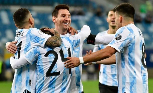 罗马气势如虹，晋级八强之路的简单介绍